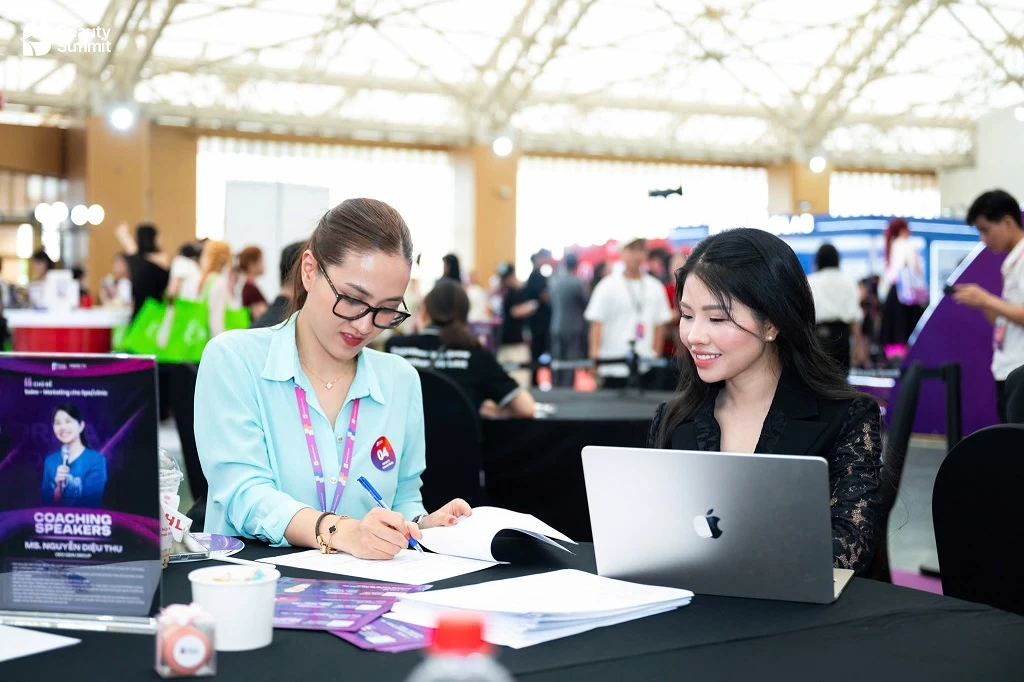 Khu B2B Center tại Beauty Summit - Ảnh 1
