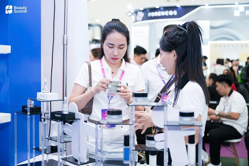 Talk Zone 360 · Demo Zone · Awards - Ảnh 6