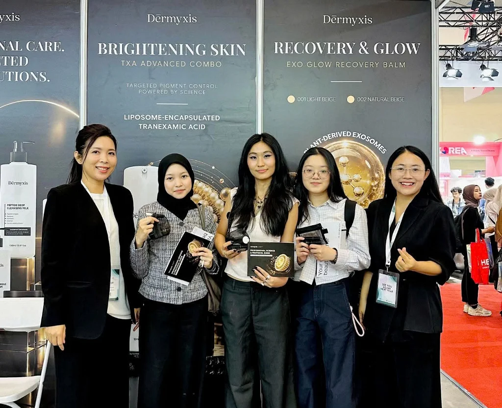 Exhibition booth at Cosmobeauté Indonesia - Photo 2