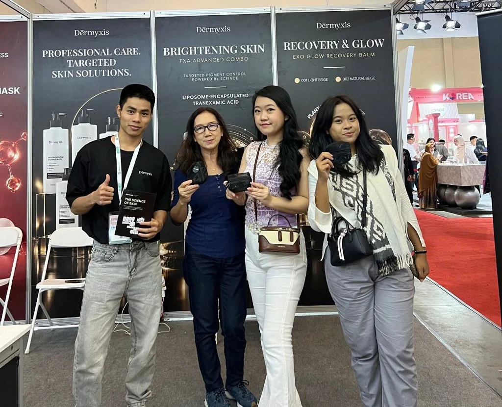 Exhibition booth at Cosmobeauté Indonesia - Photo 4