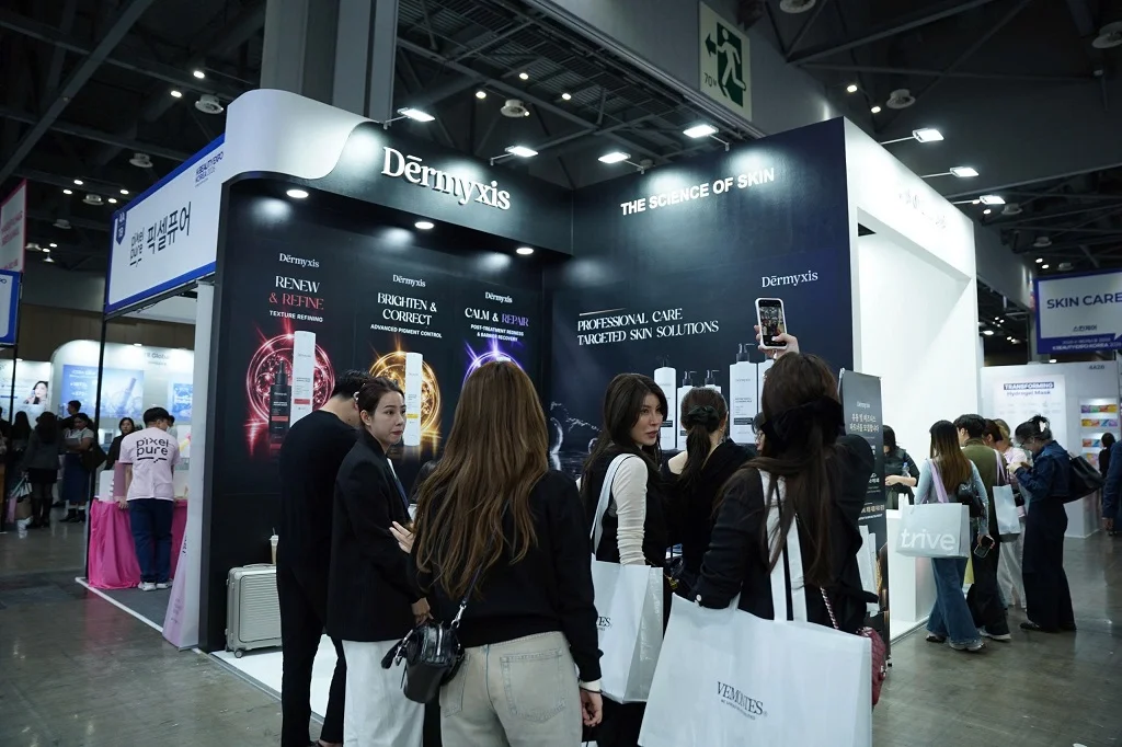 Exhibition booth at K-Beauty Expo Korea - Photo 6