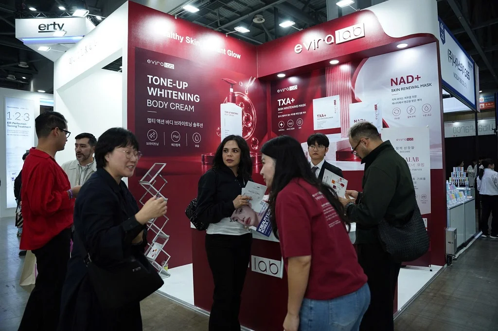 Exhibition booth at K-Beauty Expo Korea - Photo 7