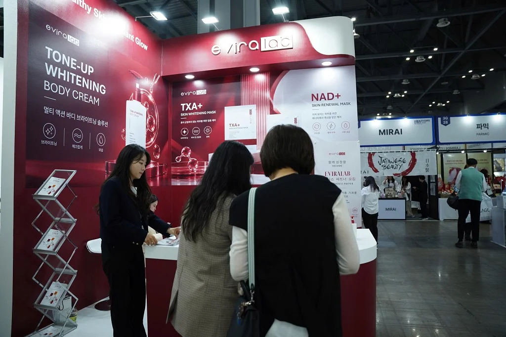 Exhibition booth at K-Beauty Expo Korea - Photo 8